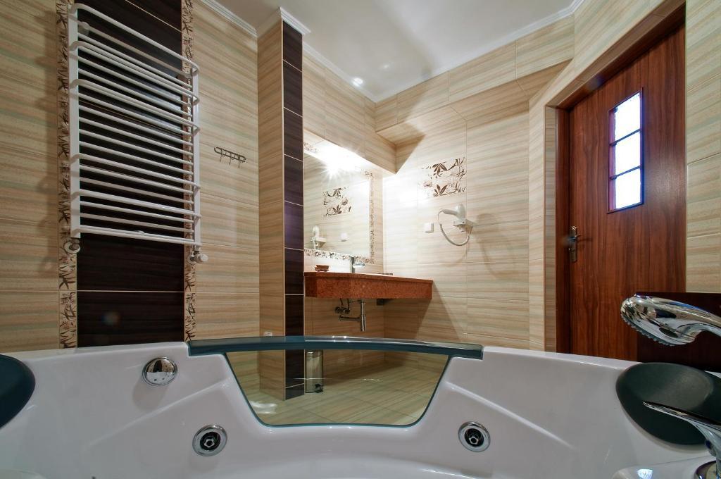 Skalny Dworek Hotel 3*