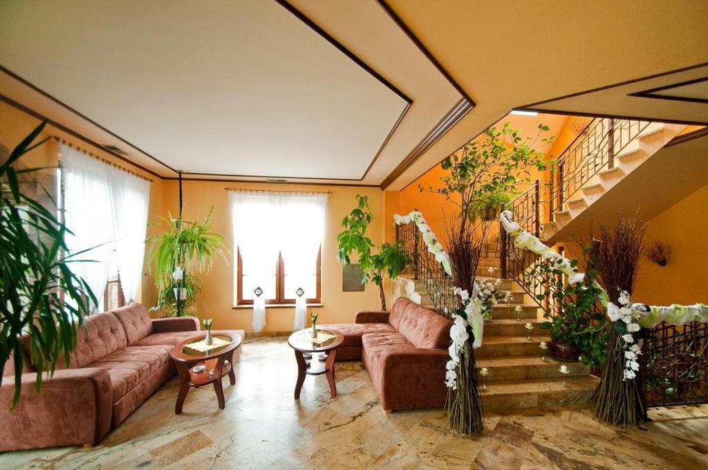Hotel Skalny Dworek 3*